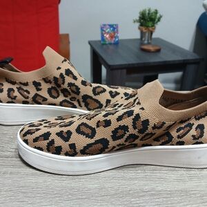 Women's Steve maddens